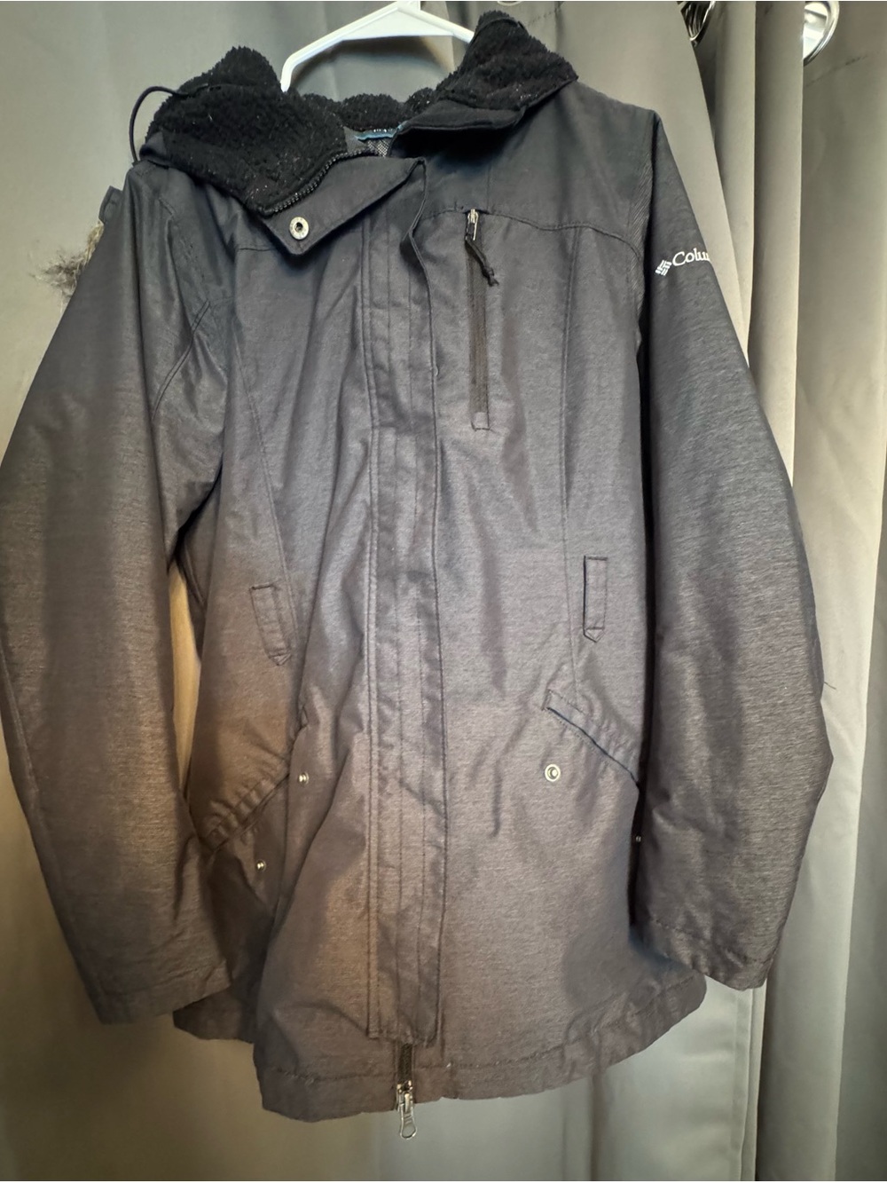 Columbia Women’s Black Insulated Parka/Ski Jacket with Faux Fur Hood